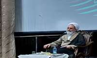 کرمان؛ پیشگام نهضت انقلاب اسلامی است و چهره های فراوان ملی و فراملی از آن برخاسته است.
